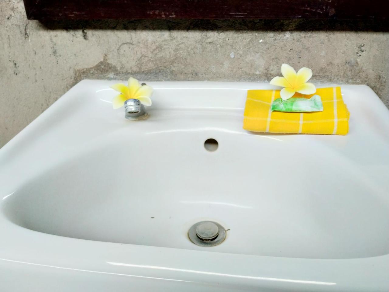 Angga Guest House Pemuteran  Ngoại thất bức ảnh